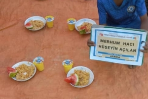 Yemek dağıtımı 
