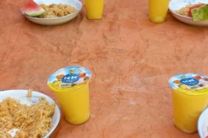 Yemek dağıtımı 