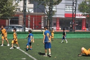 y.y.g.d. derince yaz futbol spor okulu