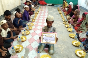 Medrese Talebelerine Yemek Dağıtımı