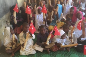 Ekmek dağıtımlarımız Afrika çad bölgesinde devam ediyor