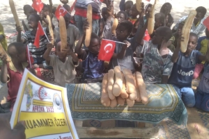 Afrika Kamerun Ekmek dağıtımı 2022