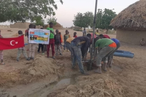 Afrika Kamerun şehit Mehmetçikler su kuyusu çalışmaları devam ediyor 2022
