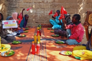 Afrika Mali Kuranı kerim ve Yemek dağıtım 2032