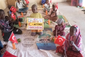 Afrika Benin ülkesinde yemek dağıtımlarımız devam ediyor