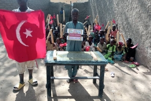 Afrika Kamerun ülkesinde Ekmek dağıtımı yapıldı.