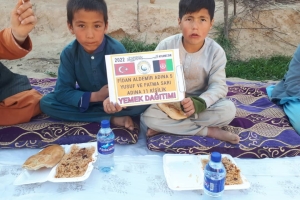Afganistan bölgesindeki yemek dağıtımlarimiz devam ediyor