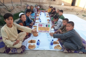 Afganistan bölgesindeki yemek dağıtımlarimiz devam ediyor