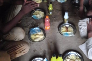 Ramazan ayında Afrika Gambiya'da yetim ve yoksul ailelere iftar yemeği verildi