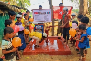 Arakan kamplarında Hz. Hud A.s su kuyusunun açılışını yaptık