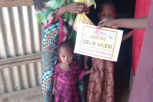 Afrika Benin'de Sadaka kurban kesip yoksul ailelere dağıttık