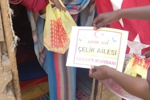 Afrika Benin'de Sadaka kurban kesip yoksul ailelere dağıttık