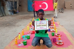 Ramazan ayı Afrika Nijerya iftar yemeği dağıtımı
