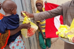 Afrika Kamerun Adak kurban kesimi ve ihtiyaç sahibi ailelere dağıtımı Temmuz 2022