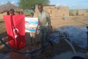 Afrika Nijer Su kuyusu sondaj çalışması Murat Küçük su kuyusu Temmuz 2022