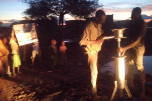 Afrika Nijer Su kuyusu suyun bulunması borularn döşenmesi ve tulumbanin takılması Murat Küçük sukuyusu 2022