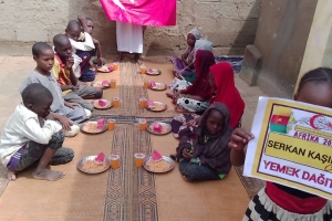 Afrika Kamerun yemek dağıtımı Temmuz 2022