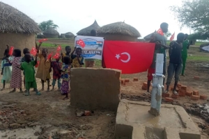 Afrika Nijer Su kuyusu etrafının yalaginin yapılması Murat Küçük sukuyusu 2022 