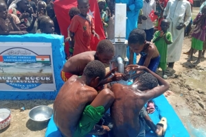 Afrika Nijer Murat Küçük Su kuyusu Açılış zamanı geldi Temmuz 2022 