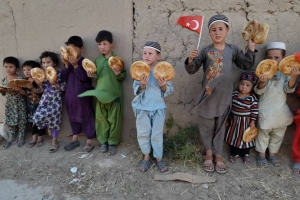Afganistan bölgesinde ekmek dağıtımlarimiz devam ediyor Ağustos 2022