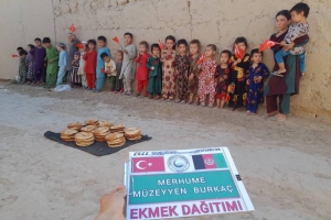 Afganistan bölgesinde ekmek dağıtımlarimiz devam ediyor Ağustos 2022