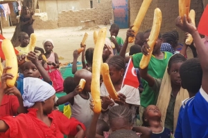 Afrika bölgesindeki ekmek dağıtımlarımız tüm hiziyla devam ediyor