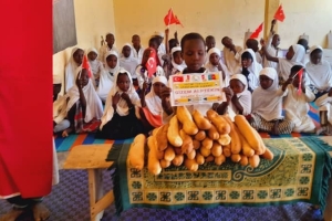 Ekmek dağıtımlarımız Afrika Kamerun'da devam ediyor 