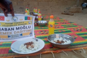 Afrika Kamerun yemek dağıtımı Kasım 2022 