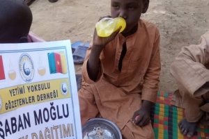 Afrika Kamerun yemek dağıtımı Kasım 2022 