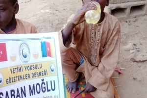 Afrika Kamerun yemek dağıtımı Kasım 2022 