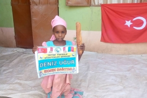 Afrika Kamerun ekmek dağıtımı 2022