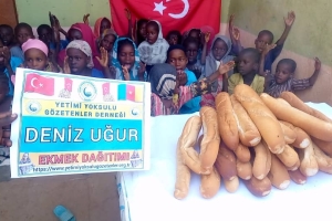 Afrika Kamerun ekmek dağıtımı 2022