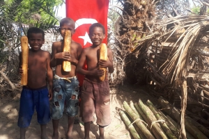 Madagaskar ülkesinde yetim ve yoksul çocuklara ekmek dağıtımında bulunduk Kasım 2022 