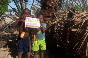Madagaskar ülkesinde yetim ve yoksul çocuklara ekmek dağıtımında bulunduk Kasım 2022 