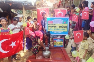 Bangladeş Arakan kampları merhum Davut Uğur su kuyusu açılış töreni