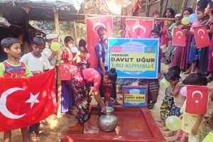 Bangladeş Arakan kampları merhum Davut Uğur su kuyusu açılış töreni