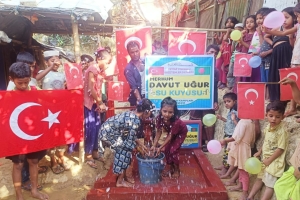 Bangladeş Arakan kampları merhum Davut Uğur su kuyusu açılış töreni