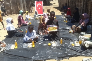 Afrika Madagaskar bölgesinde yemek degitimi yapildi