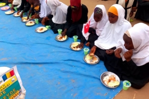 Afrika Çad yemek dağıtımlarımız devam ediyor Yetimi yoksulu gozetenler derneği 