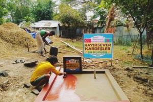 Hayır sever kardeşler su kuyusu açılışı yapıldı 