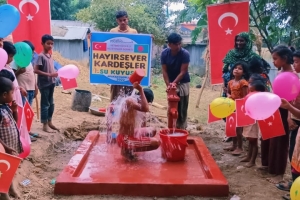 Hayır sever kardeşler su kuyusu açılışı yapıldı 