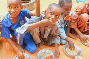 Cad ülkesinde yetim yoksul çocuklara yemek dağıtımlarumiz dev ediyor Aralık 2022