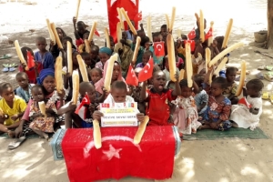 Afrika Kamerun ekmek dağıtımı Aralık 2022