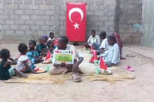 Afrika Çad yemek dağıtımlarımız devam ediyor Yetimi yoksulu gozetenler derneği 