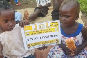 Afrika Uganda ekmek dağıtımlarımız devami ediyor