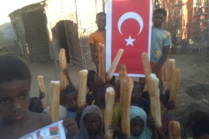 Afrika Madagaskar ekmek dağıtımımız devam ediyor Yetimi yoksulu gozetenler derneği 