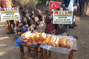 Afriga uganda'da ekmek dağıtımlarimiz devam ediyor Aralık 2022