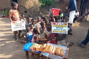 Afriga uganda'da ekmek dağıtımlarimiz devam ediyor Aralık 2022
