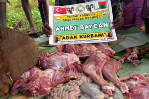 Afrika Uganda Adak kurbanı kesimi Aralık 2022 