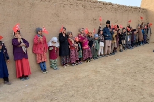 Afganistan ekmek dağıtımı 